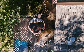 Là-Haut cabanes perchées